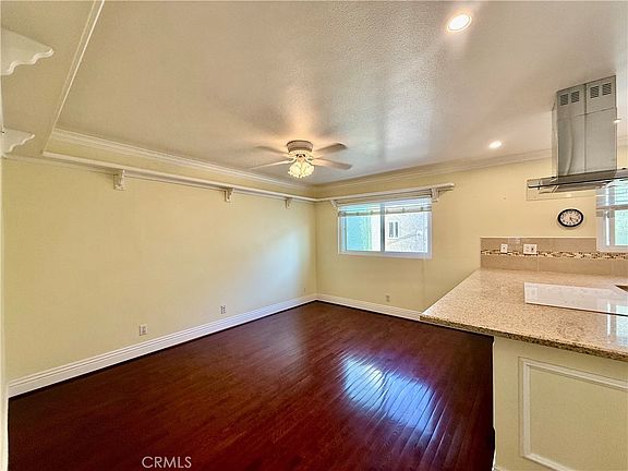 4th image of 415 2nd St