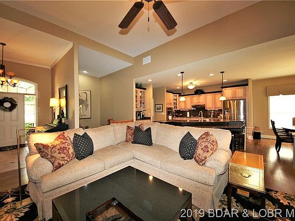 3rd image of 166 Resplander Cir