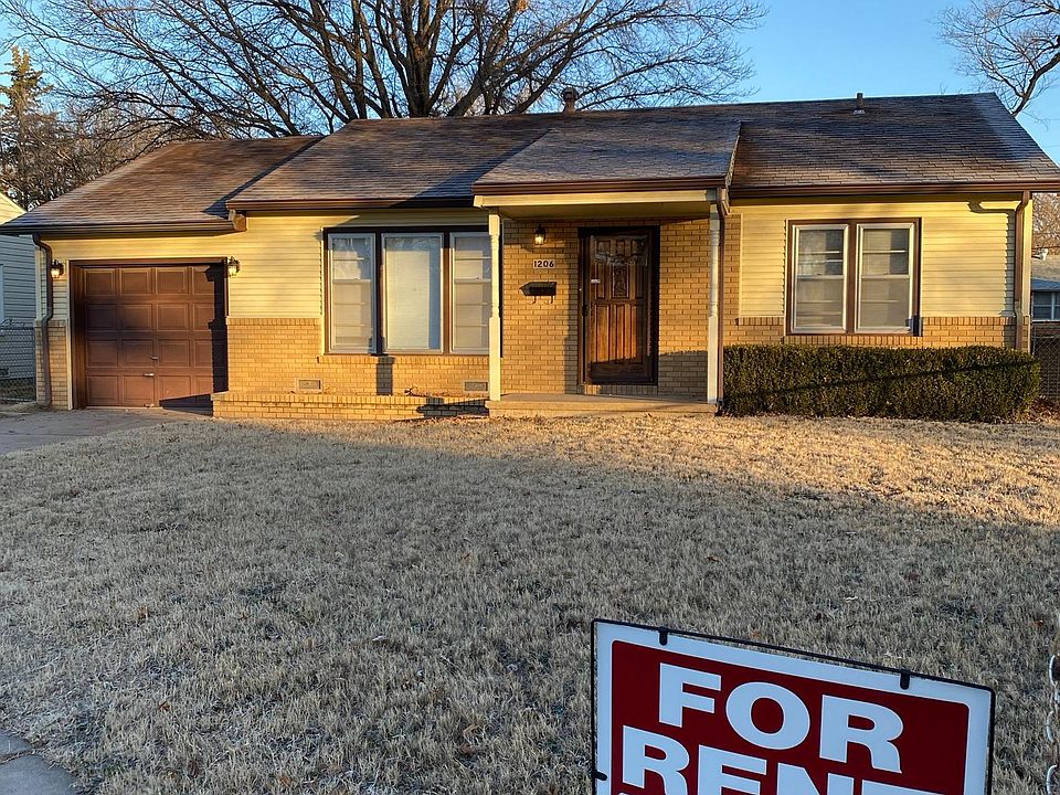 1206 W. Calvert - Located on a quiet cul-de-sac