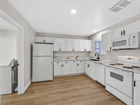 6225 McAllister Ave, Las Vegas, NV 89107