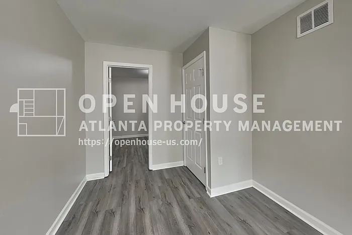 336 Paradise Cir — Photo 15