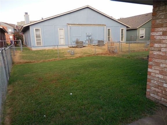 3rd image of 2265 Donna Dr