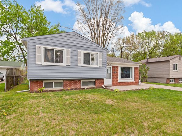 15415 Harriet St, Romulus, MI 48174