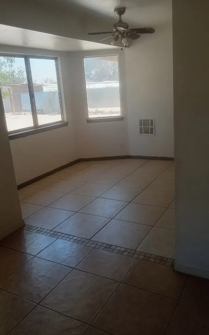 3 bed, 1322 sqft, $2,280 — Photo 3