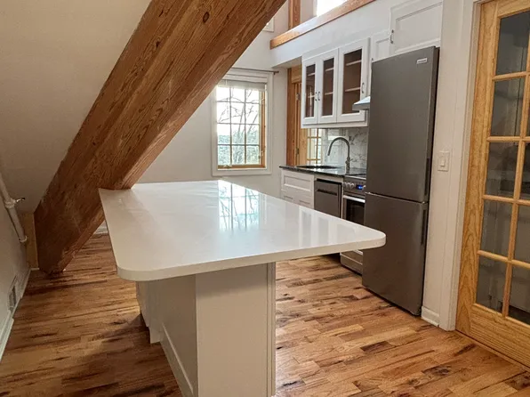 2 Hollyhock Rd #Art, Wilton, CT 06897