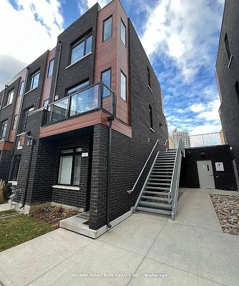 370 H Red Maple Rd #Townhouse 9 — Photo 35
