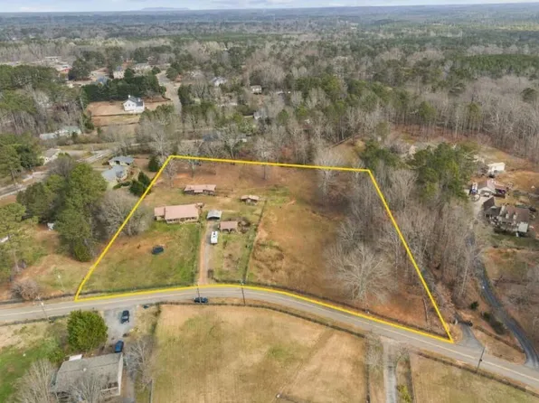 7580 Bates Dr, Alpharetta, GA 30004