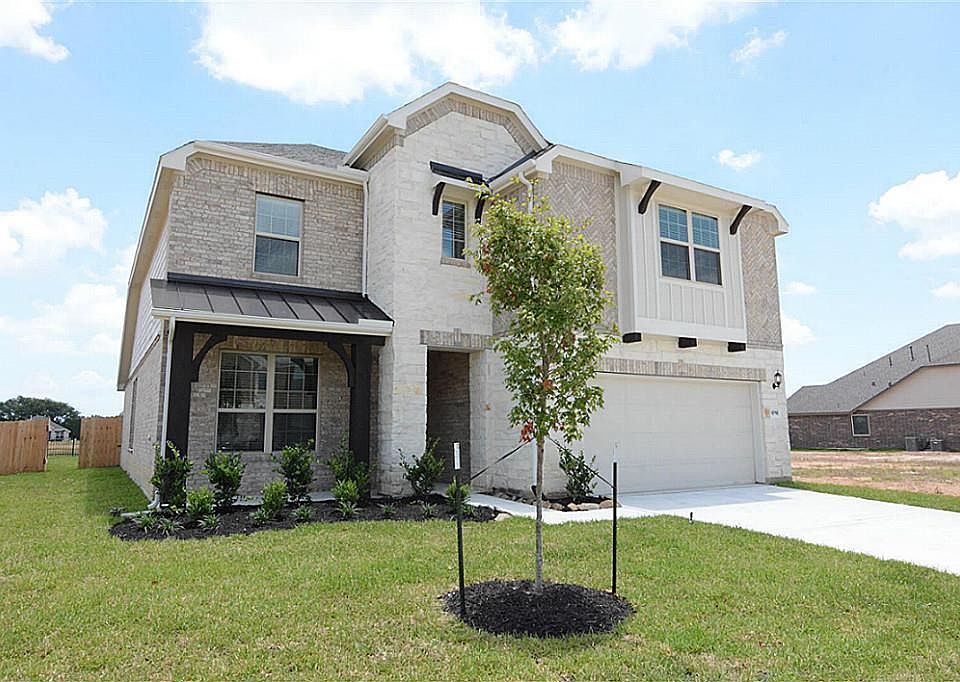 1st image of 15718 Giant Pine Ln