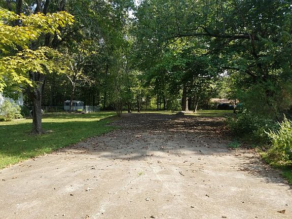 4th image of 8 S Ontario Dr
