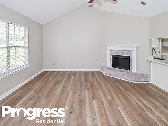 4th image of 4470 Shadow Hollow Dr