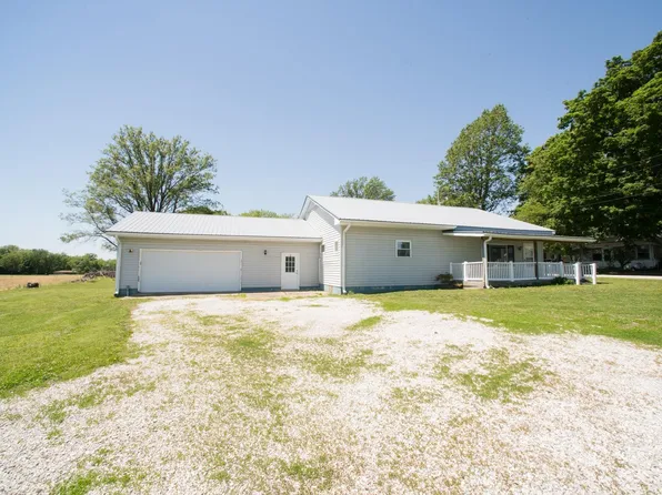 308 W Jackson St, Edwardsport, IN 47528
