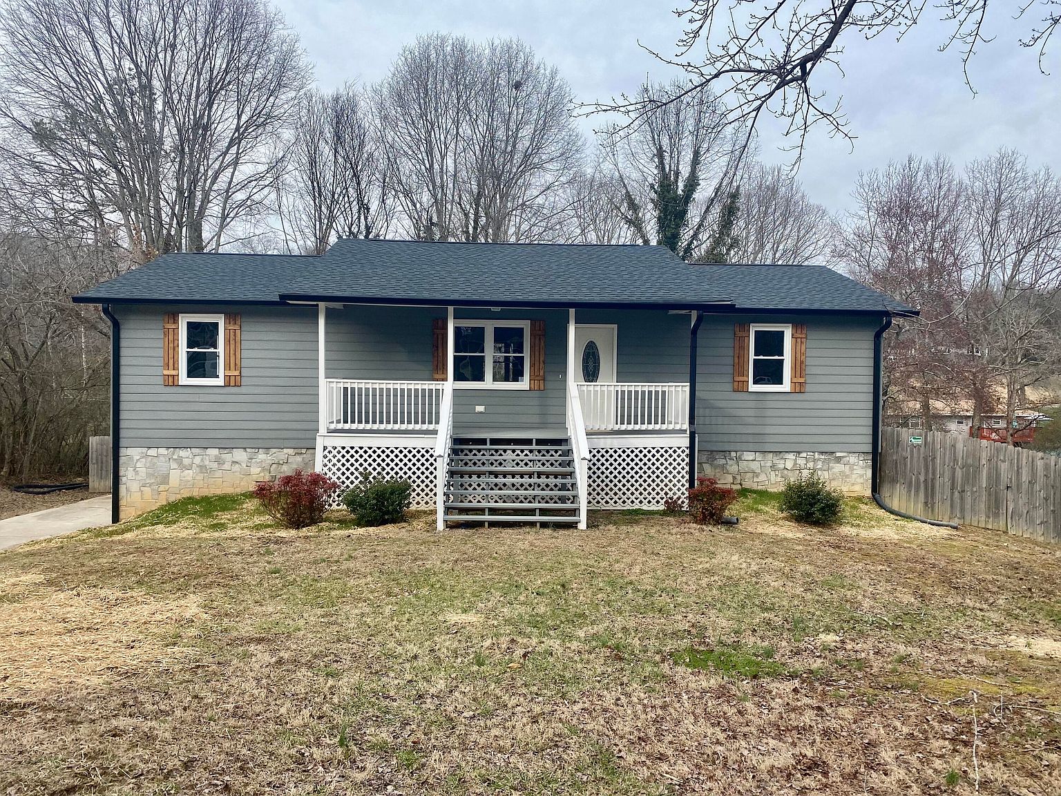 2317 Lakesite Dr, Soddy Daisy, TN 37379 Zillow