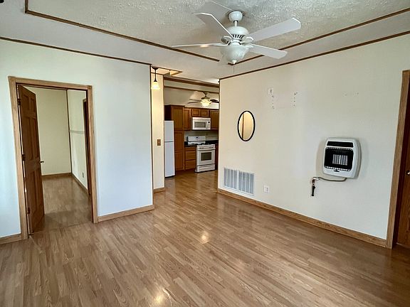 4th image of 706 E Water St #1