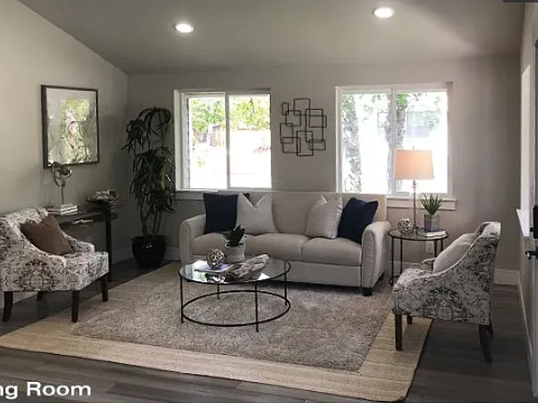 596 N Larch St — Photo 24