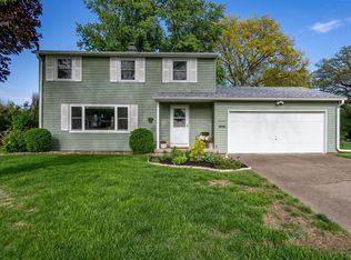 2625 Fairhaven Rd, Davenport, IA 52803