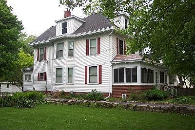 2nd image of 609 S 4th St