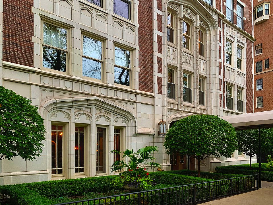1st image of 2440 N Lakeview Ave #7C
