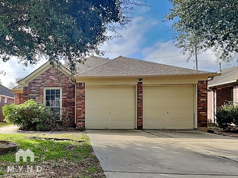 1st image of 20827 Balmoral Glen Ln