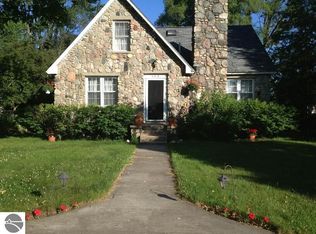 308 S Walnut St, Kalkaska, MI 49646