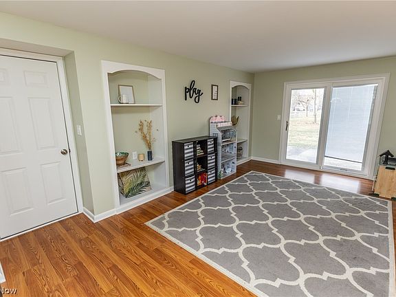 3rd image of 10216 Bryant Dr