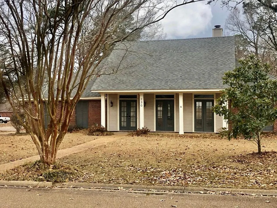 230 Mallard Dr