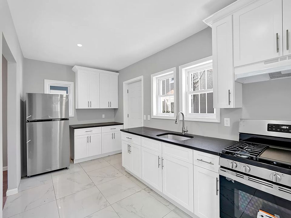 1st image of 4227 Wickham Ave