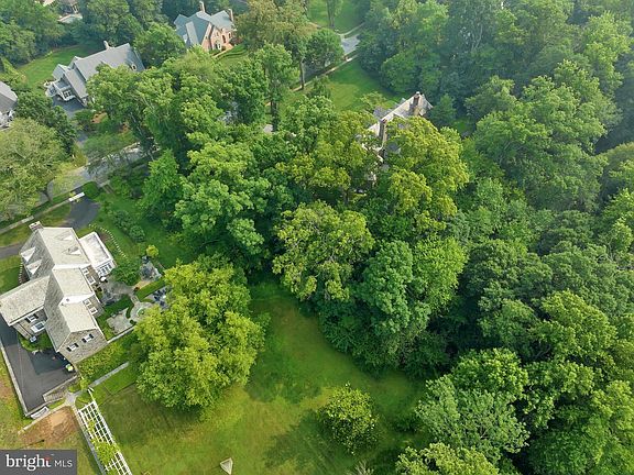 5th image of 905 Westover Rd