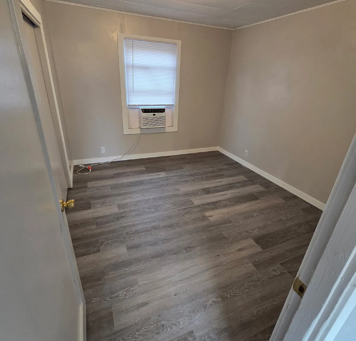 1 bed, 1.0 bath, 500 sqft, $1,000 — Photo 3