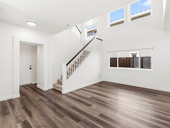 5th image of 18177 Stonegate Ct
