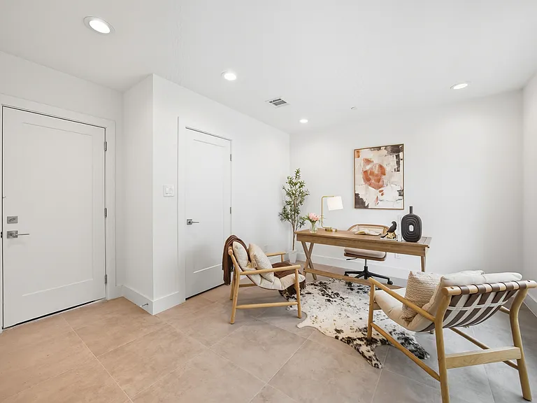 4517 Munger Ave #101 — Photo 23