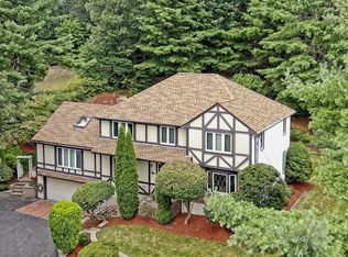 106 Blueberry Ln, Westwood, MA 02090