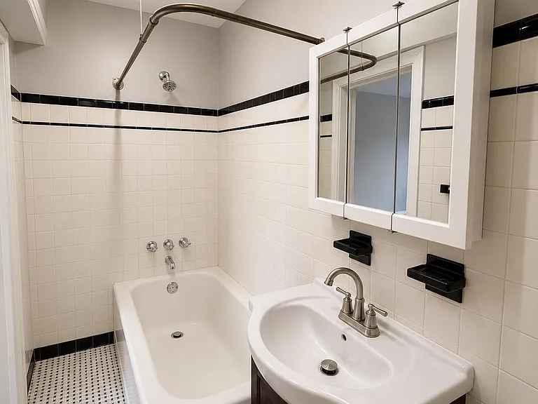 142 Kings Hwy E #144-A2 — Photo 7