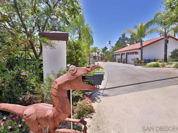 15635 Broad Oaks Rd, El Cajon, CA 92021