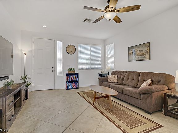 4th image of 3205 Rainmaker St