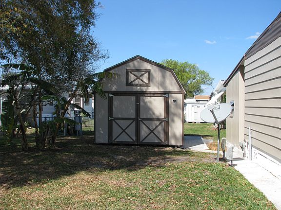  Golf Cart Parking/Workshop 
