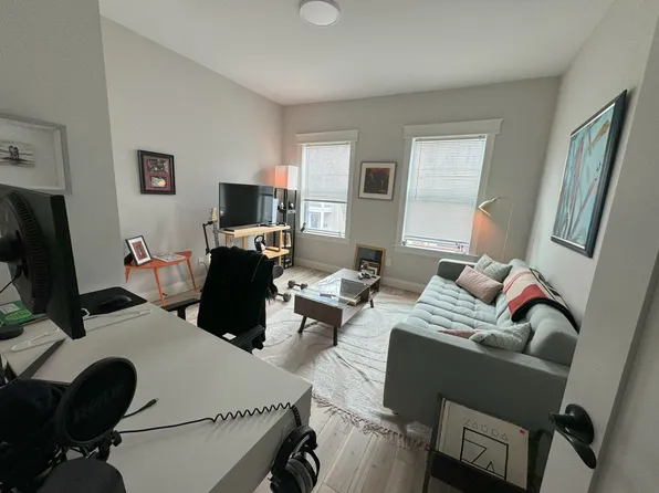 17 Otis St #2, Somerville, MA 02145