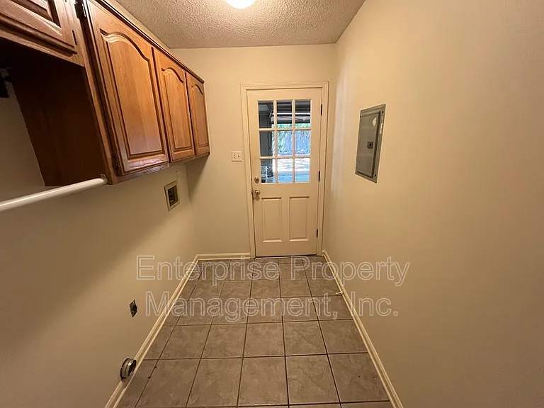 6700 N Kirby Oaks Cv — Photo 33