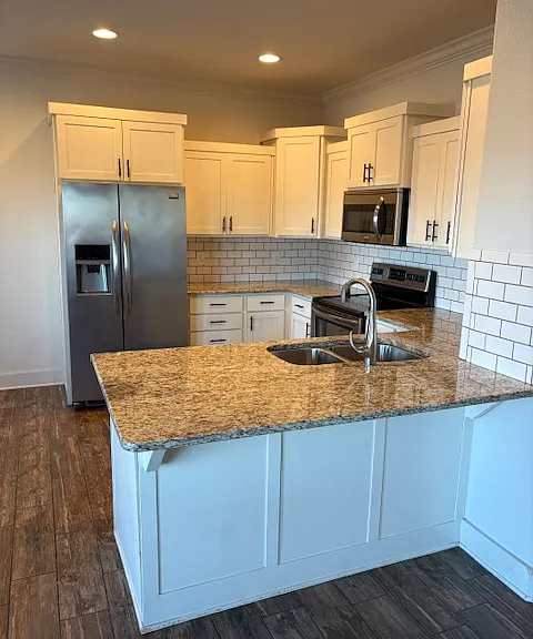 3104 SW Riverstone Ave #3104 — Photo 2