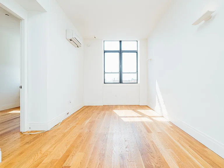 17 Monitor St #2B — Photo 3