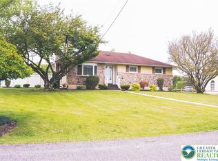 13 Craig Rd E, Lehighton, PA 18235
