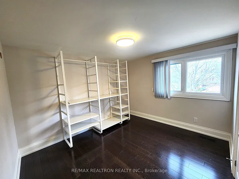207 Bayview Fairways Dr — Photo 23