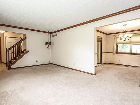 5th image of 3249 Braewood Dr