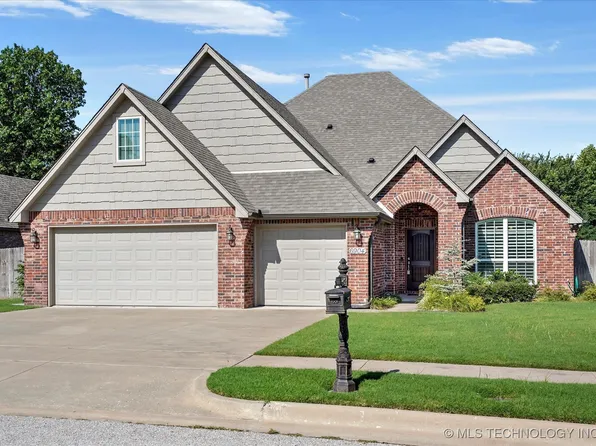 6904 S Chestnut Ave, Broken Arrow, OK 74011