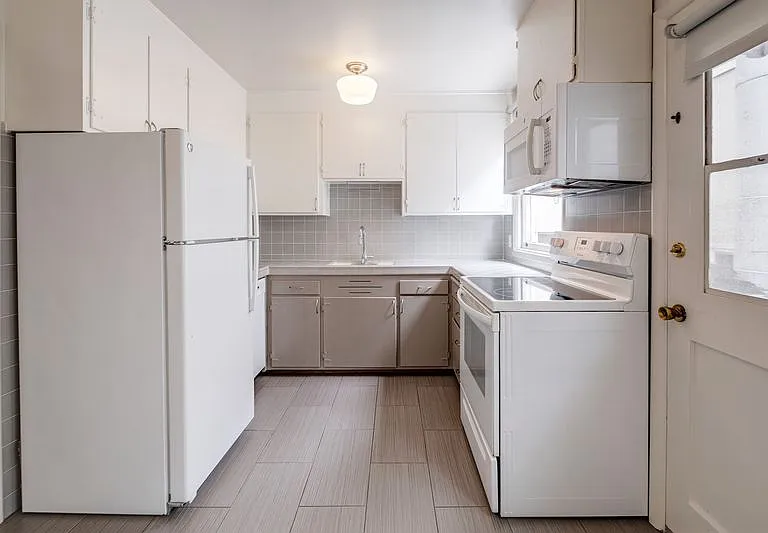 2000 Greenwich St #9 — Photo 1