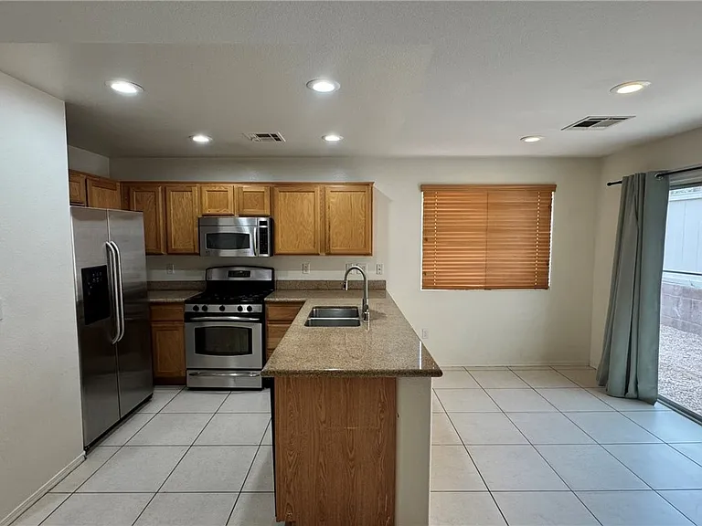 9967 Carrizo Springs Ave #0 — Photo 4