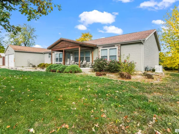 100 Witt St, Loami, IL 62661