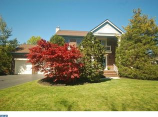 21 Le Parc Dr, Princeton Junction, NJ 08550