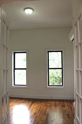 Rented by Nooklyn NYC LLC | media 62