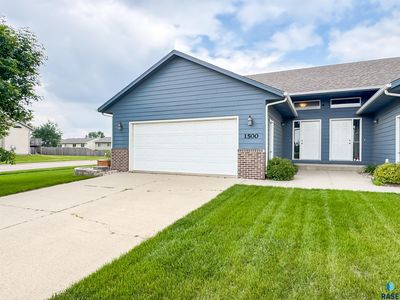 1500 E 69th St N, Sioux Falls, SD, 57104