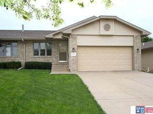 2624 Arrow Ridge Pl, Lincoln, NE 68506
